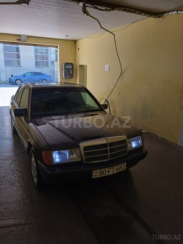 Mercedes 190-7