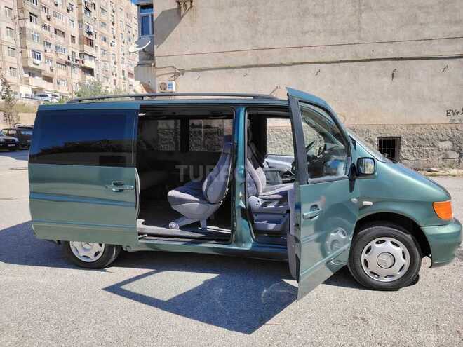 Mercedes Vito 112 CDI-11