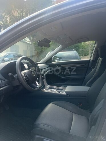 Honda Accord-5