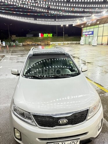 Kia Sorento-8