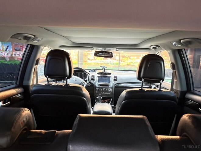 Kia Sorento-10