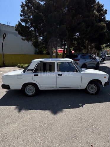 LADA (VAZ) 2107-4