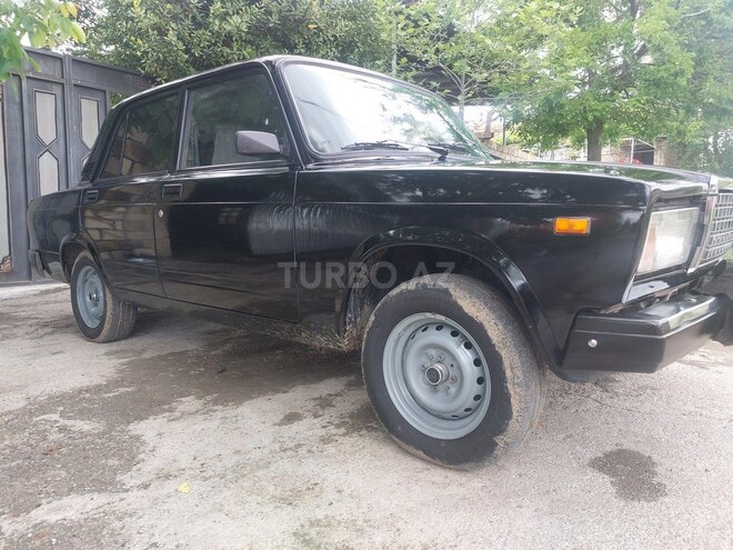 LADA (VAZ) 2107-4