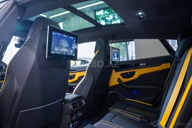 Lamborghini Urus SE-20