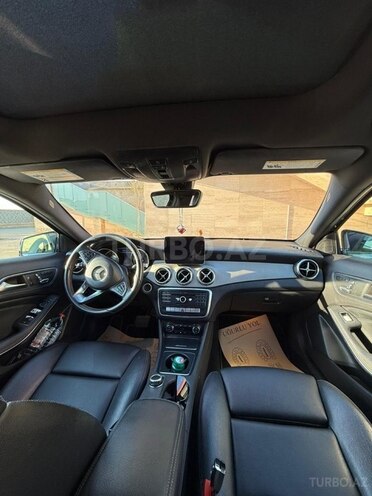 Mercedes GLA 250 4MATIC-6