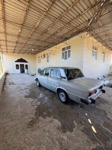 LADA (VAZ) 2107-4