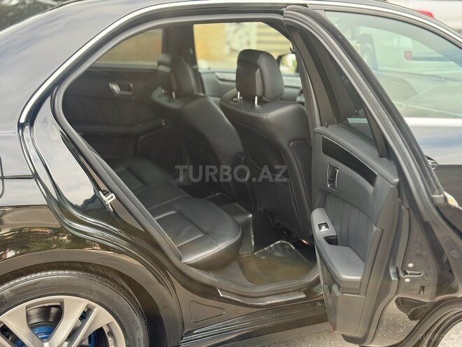 Mercedes E 220-8