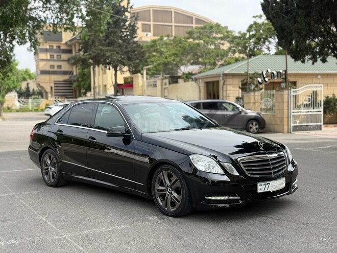 Mercedes E 220-10