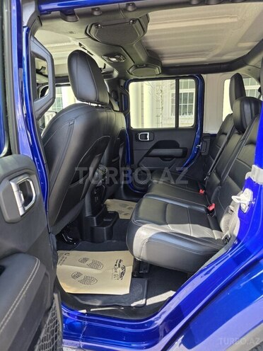 Jeep Wrangler-9