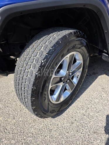 Jeep Wrangler-11