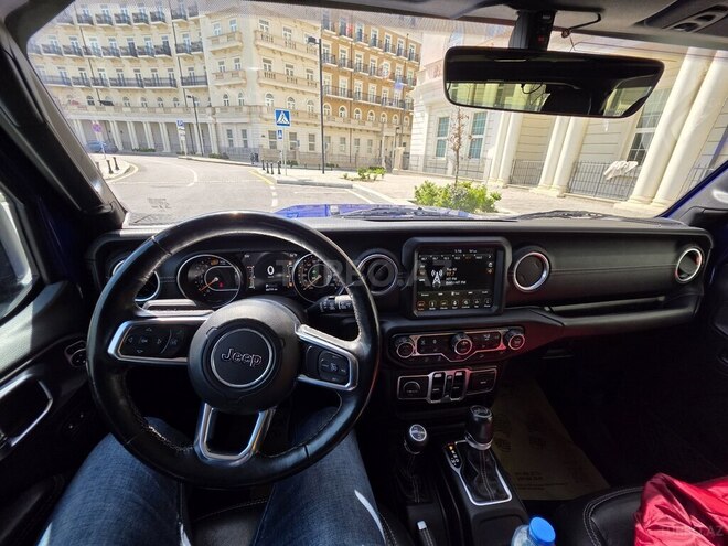 Jeep Wrangler-12