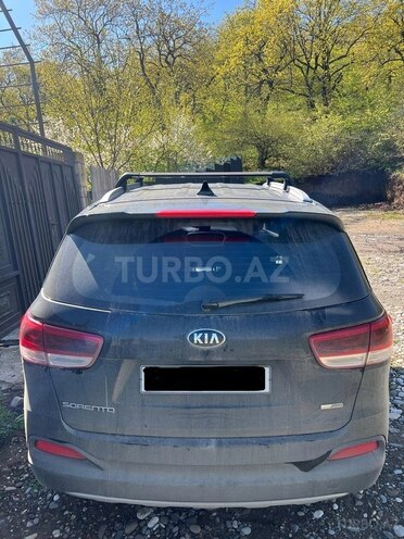 Kia Sorento-2