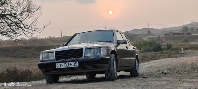 Mercedes 190-6
