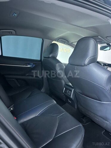 Toyota Camry-17