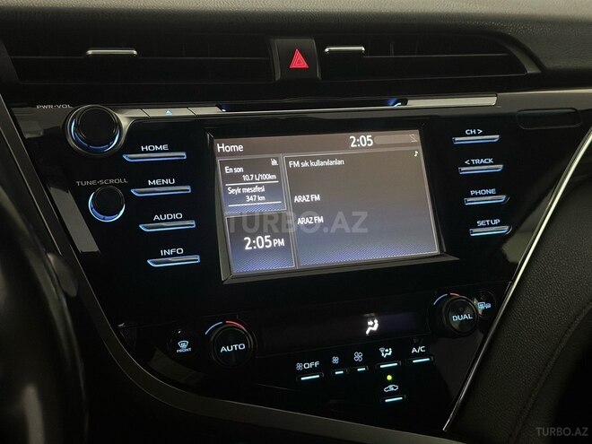 Toyota Camry-25
