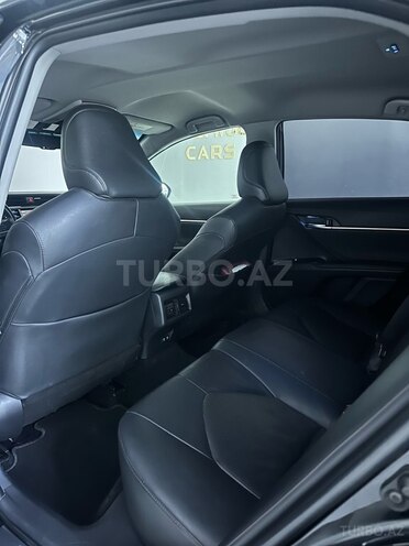 Toyota Camry-18