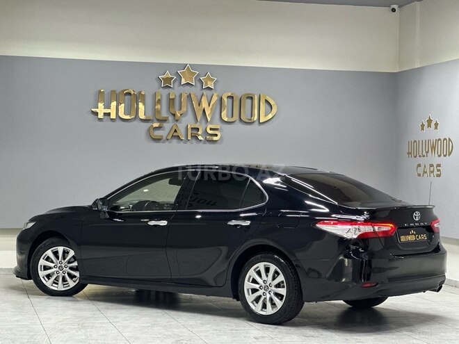 Toyota Camry-8