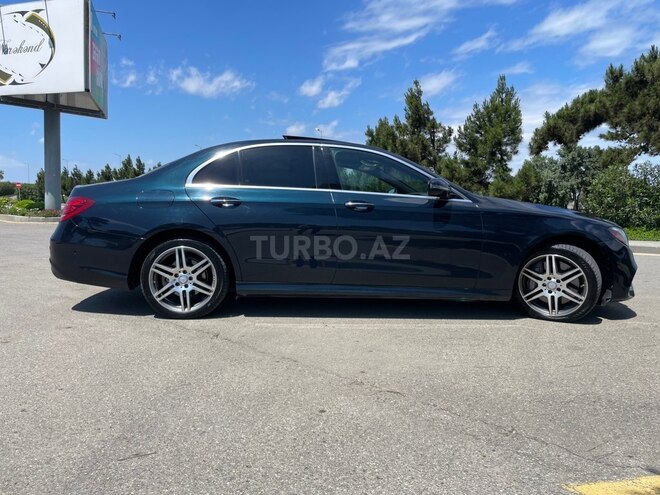 Mercedes E 300-11