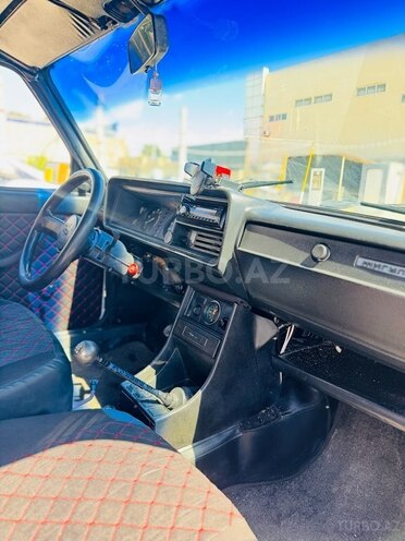 LADA (VAZ) 2107-8