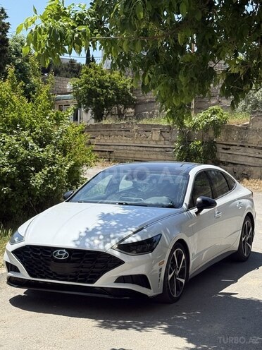 Hyundai Sonata-1
