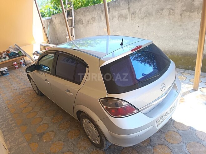 Opel Astra-7