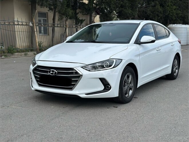 Hyundai Avante-3