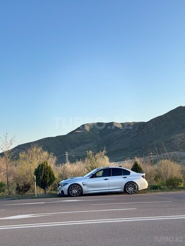 BMW 330-13