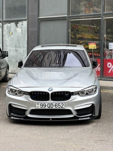 BMW 330-1