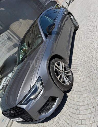 Audi A6-3