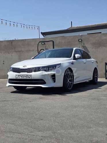 Kia K5-1