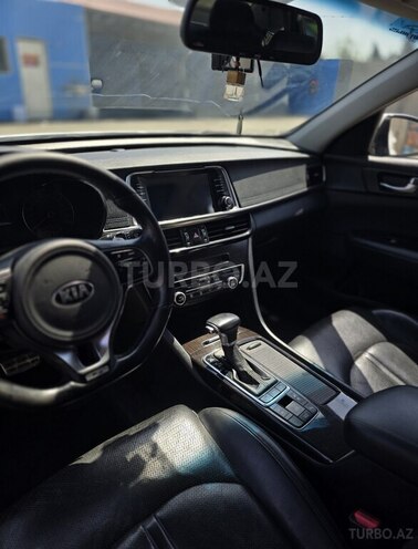 Kia K5-7