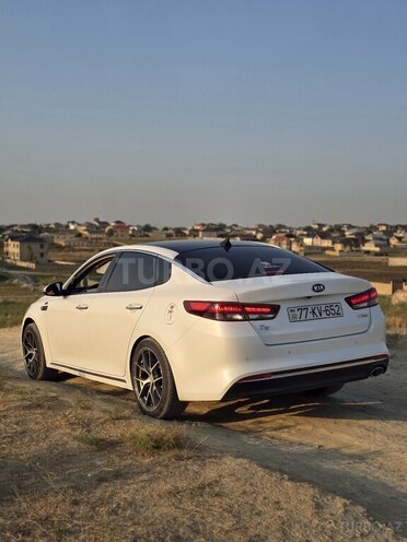 Kia K5-11
