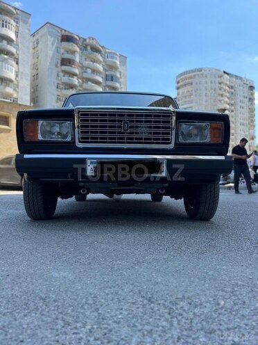 LADA (VAZ) 2107-1