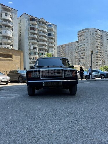 LADA (VAZ) 2107-2