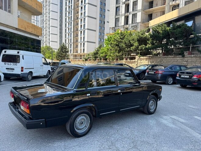 LADA (VAZ) 2107-4