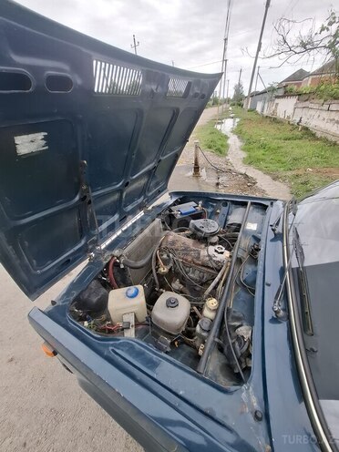 LADA (VAZ) 2107-13