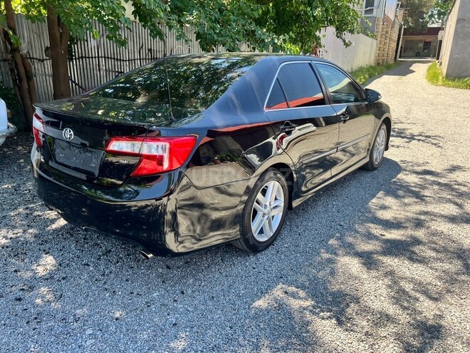 Toyota Camry-5