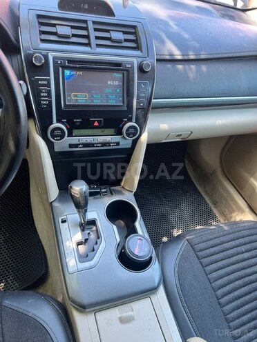 Toyota Camry-17