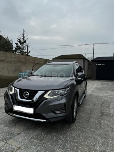 Nissan X-Trail-1