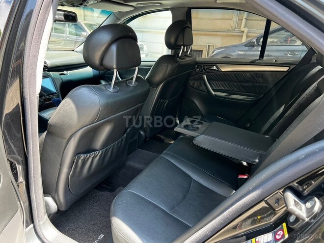 Mercedes C 320-12