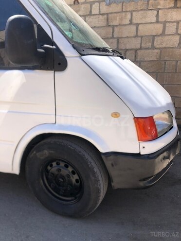 Ford Transit-7