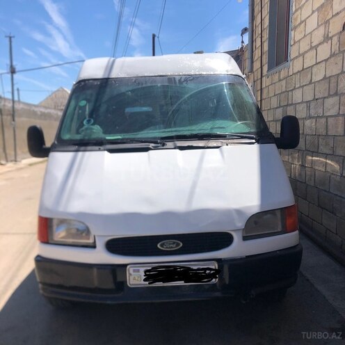 Ford Transit-1