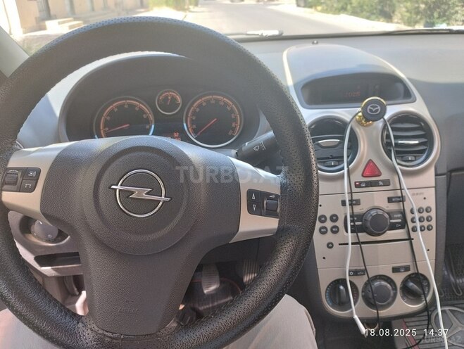 Opel Corsa-3