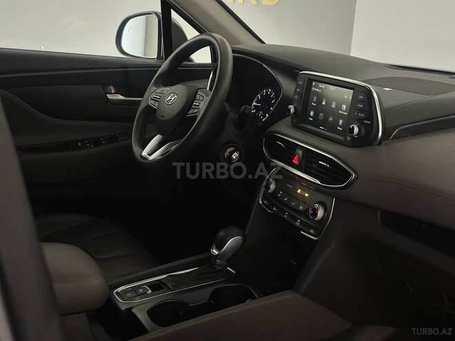 Hyundai Santa Fe-12