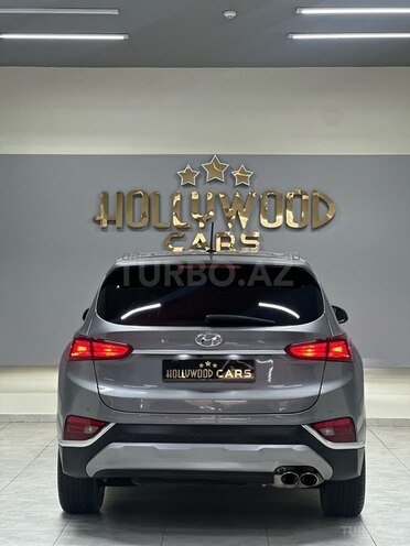 Hyundai Santa Fe-10