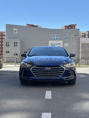 Hyundai Elantra-1