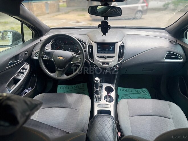 Chevrolet Cruze-8