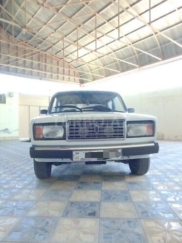 LADA (VAZ) 2107-1