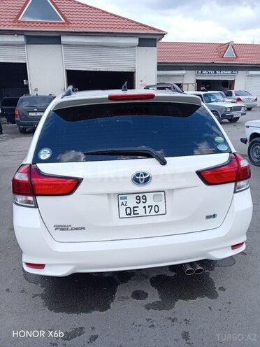 Toyota Corolla Fielder-9