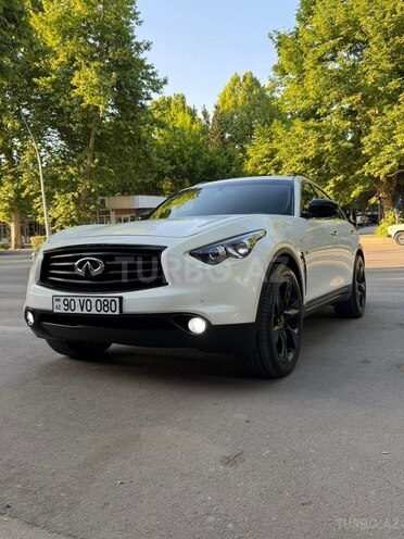 Infiniti QX70S-1
